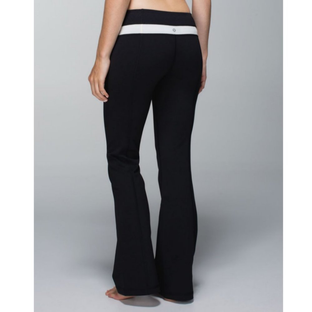 Lululemon Groove Pant Full-On Luon Flared Leggings Yoga Mid High Waisted Rise - Picture 2 of 8